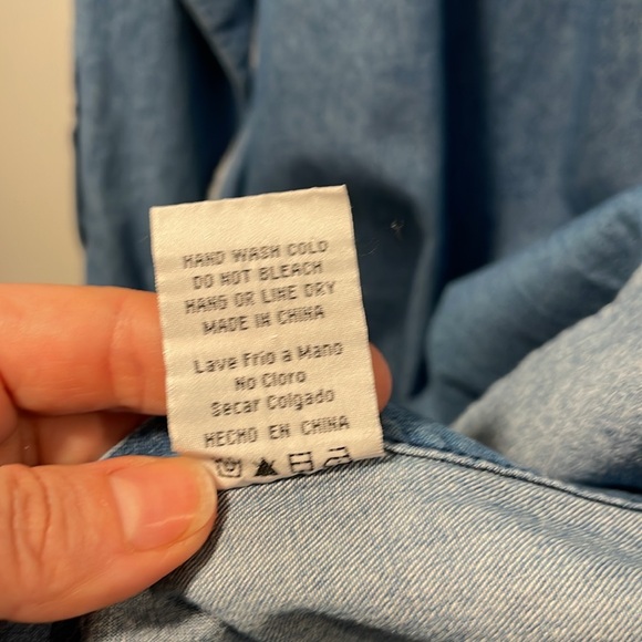 Distressed lightweight denim shirt size large. - Picture 9 of 9
